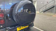 Land Rover Defender 3.0 D250 SE 90 3dr Auto Diesel Estate